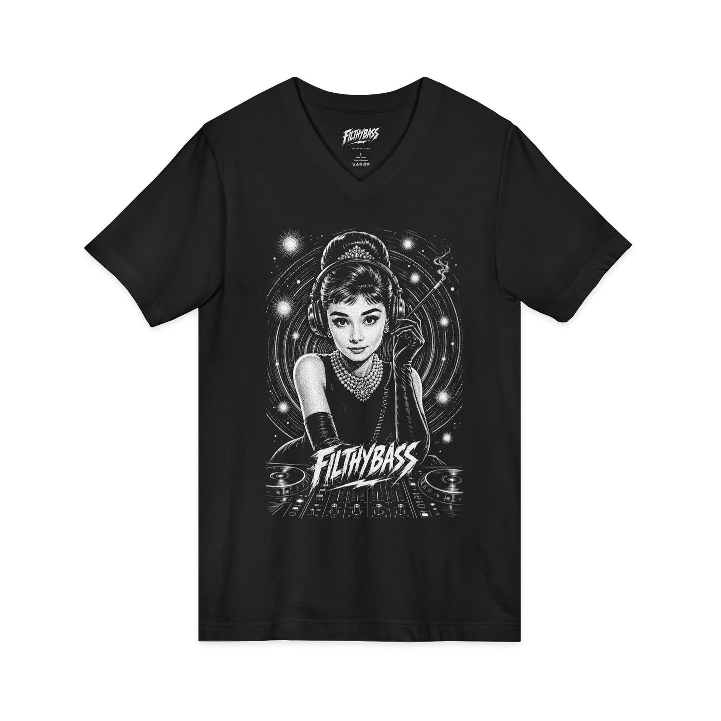 Audrey Hepburn stays unmoved on Bass - FILTHYBASS - V-Neck Shirt
