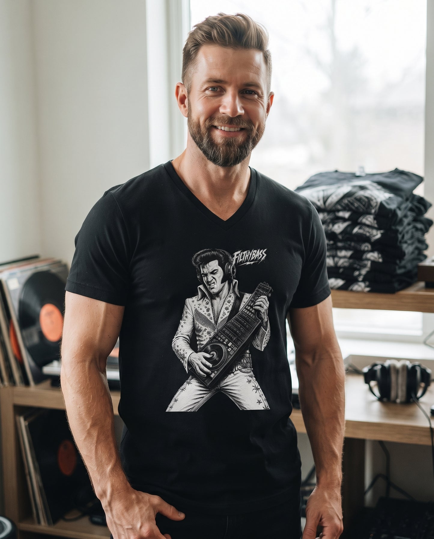 Elvis Rocking the night away - FILTHYBASS - V-Neck Shirt
