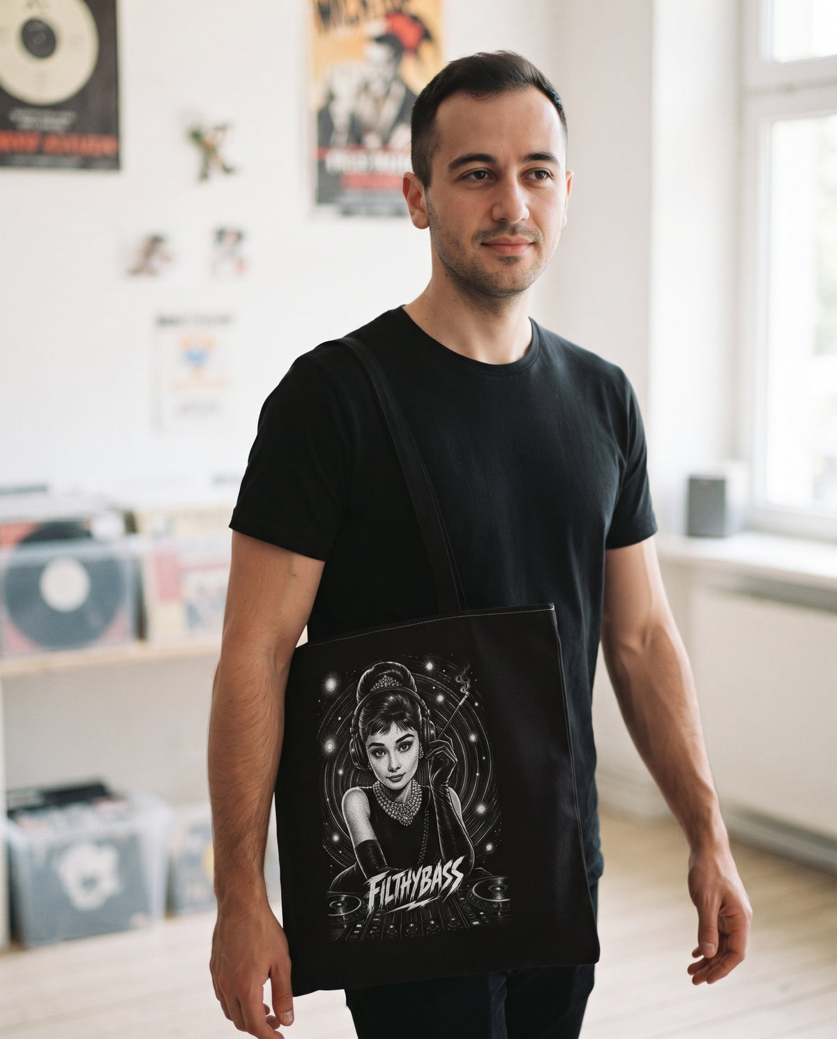 Audrey Hepburn stares into the soul - FILTHYBASS - Tote Bag